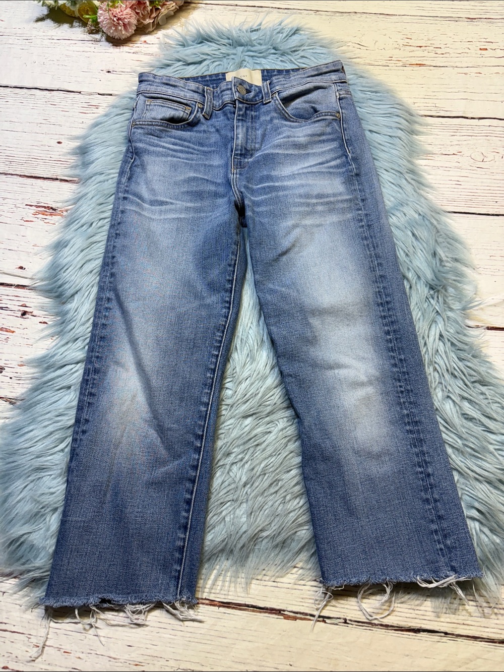 Anthropologie CQY Raw Hem Light Wash Straight Leg Jeans sz 27